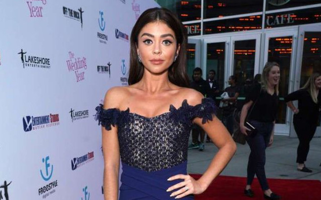 Sarah Hyland In Black At DIRECTV Super Saturday Night 2019 | Glamistan.com